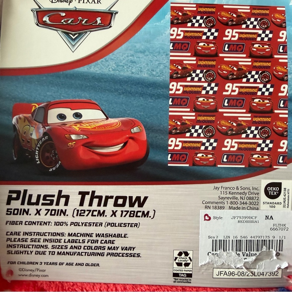 Disney Cars Blanket NEW Plush Fleece Throw Pixar Lightning McQueen Gift Race 95 - Picture 2 of 5